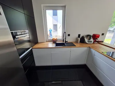 STOL-AREK KUCHNIE,GARDEROBY,MEBLE NA WYMIAR